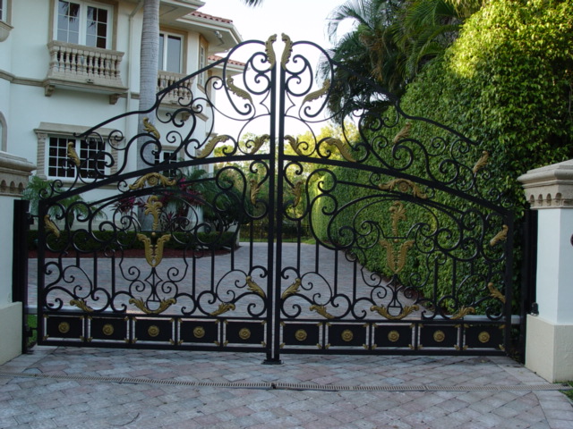 Wrought Iron Gates,Aluminum Driveway Gates,Custom Gate,Estate Gates,Metal Gates,Swing Gates,Sliding Gates,Garden Gates,Aluminum Fence,Fence Design,Fence Gates,Automatic Gate