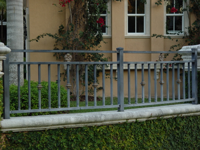 Fence Style,Fence Contractors,Fencing,Privacy Fencing,Aluminum  Fence ,Aluminium Fence